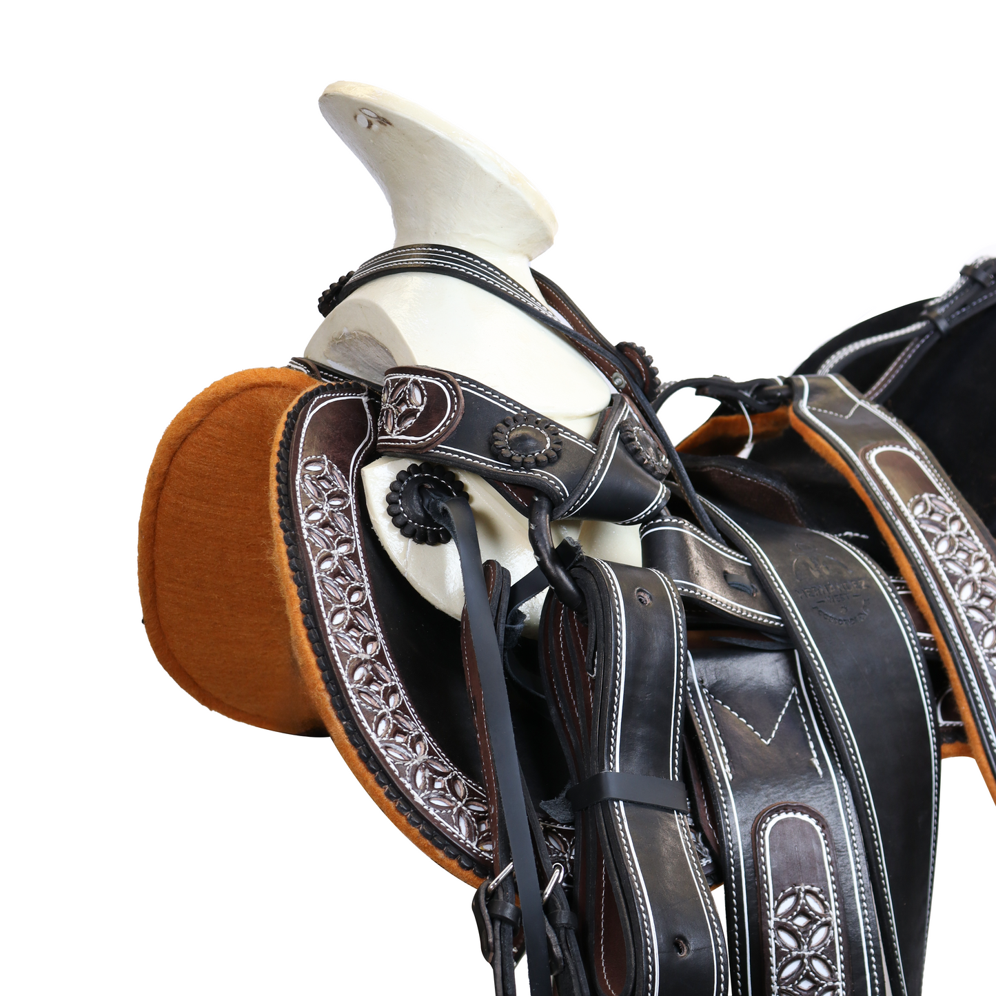 Montura Charra Cola De Pato Negra HW802